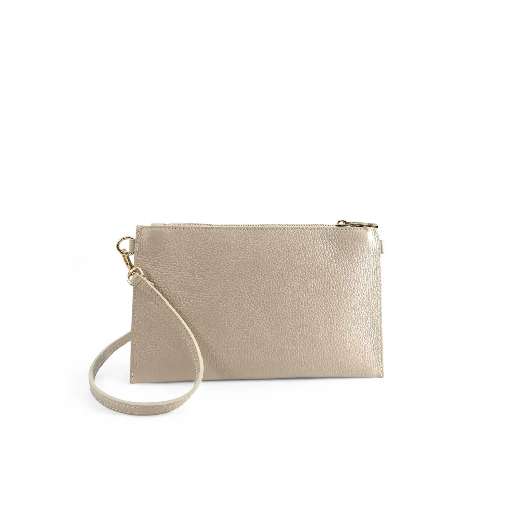 Ensemble sac pochette et porte-cartes en cuir grainé  TWICE Beige crème - Image 4