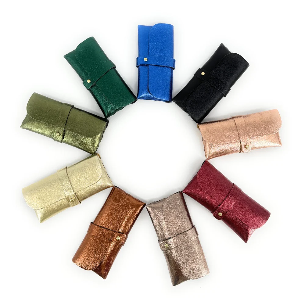 Étui à lunettes en cuir irisé LUMOS Or pâle - Image 7
