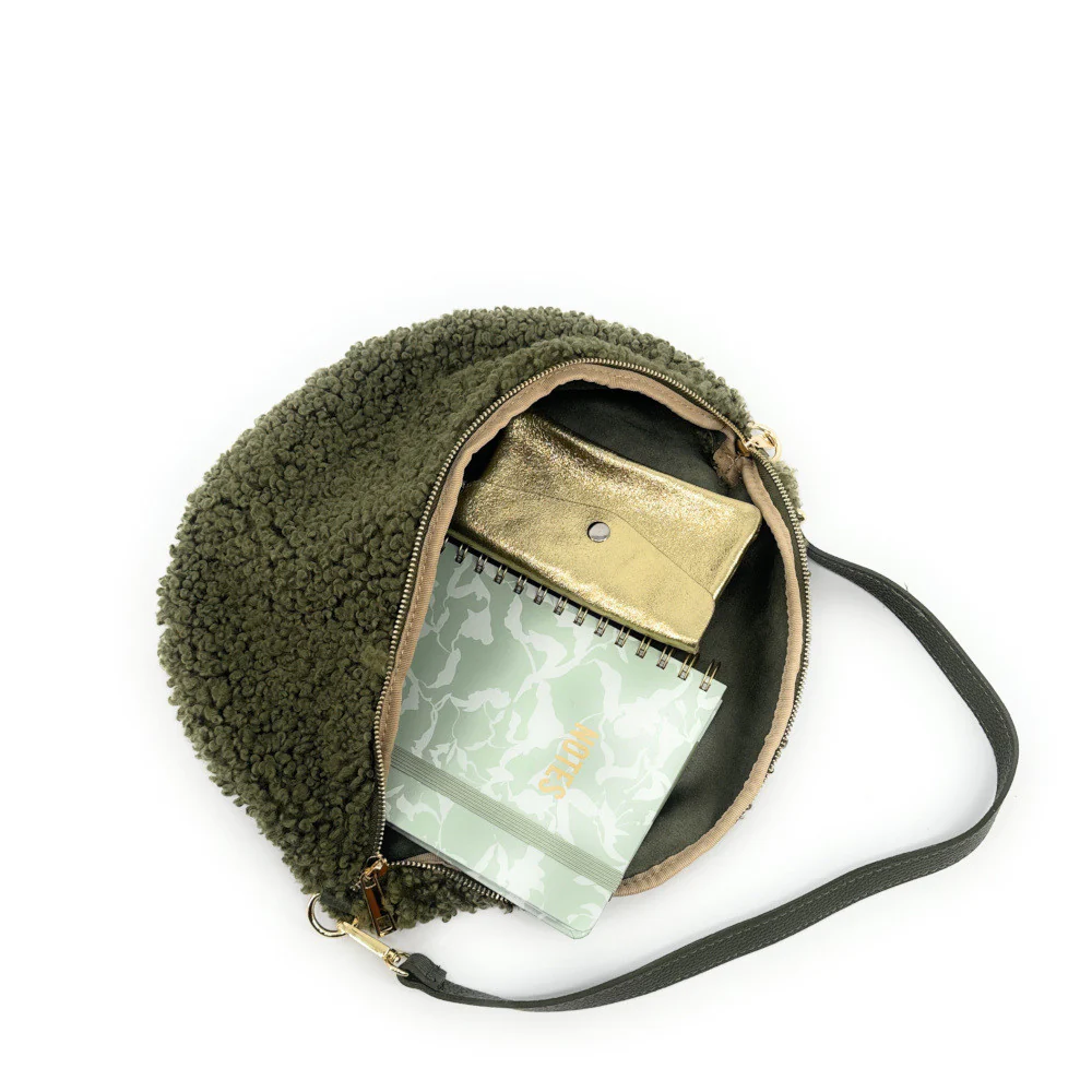 Grand sac banane en cuir et peluche LOU PILOU L Kaki - Image 4