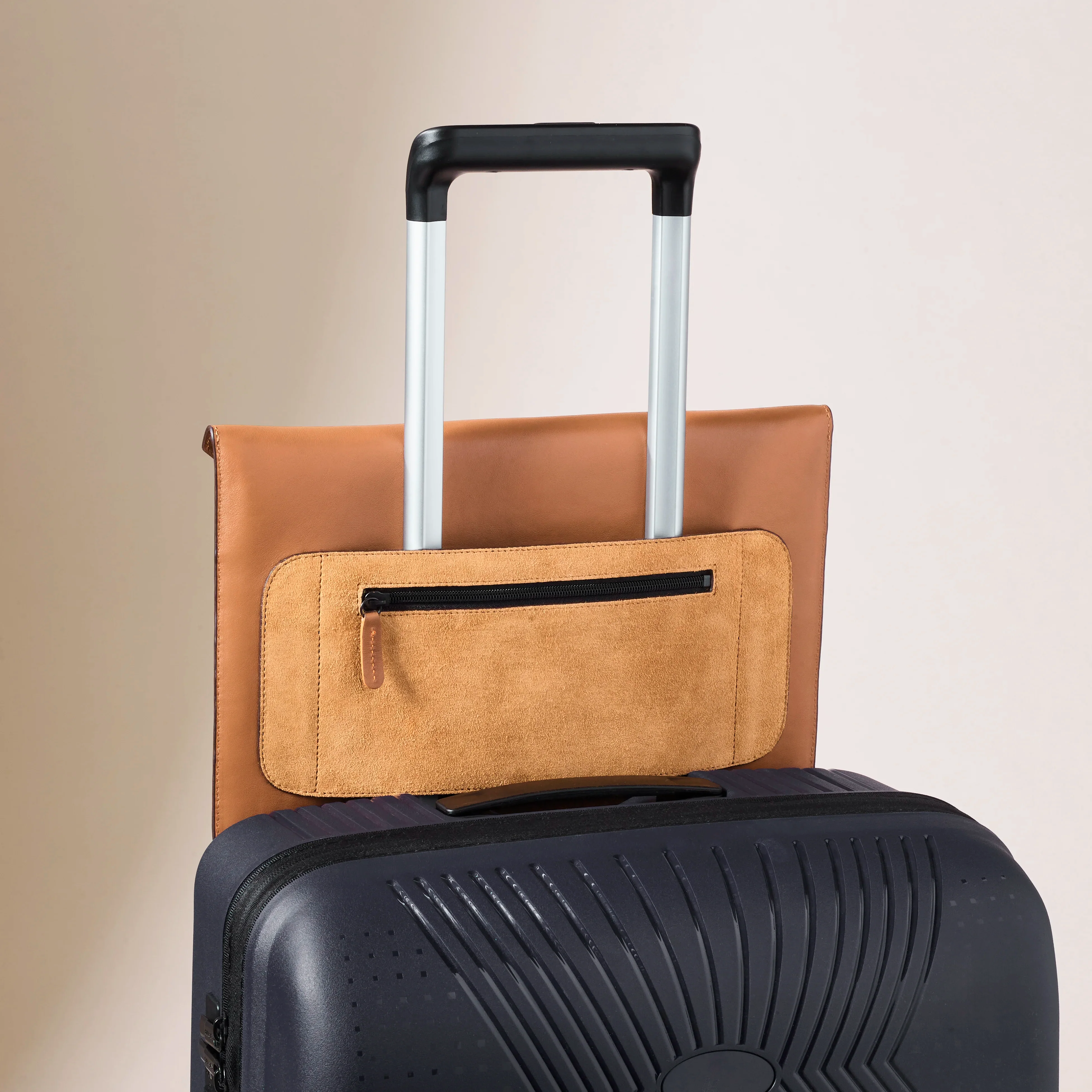 Housse pour ordinateur SCYLAS camel cognac - Image 3