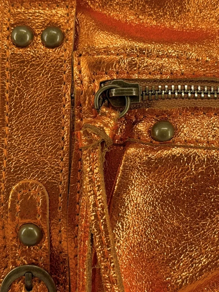 Mini-sac bowling en cuir irisé SANDSTORM MINI Orange - Image 4