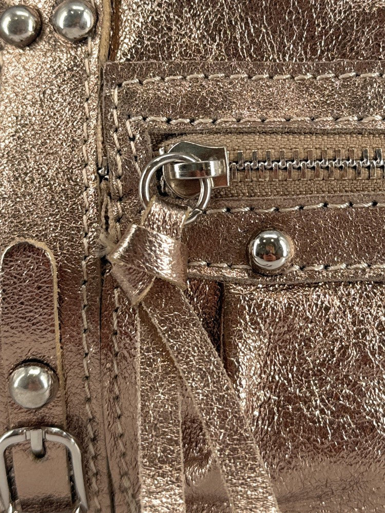 Mini-sac bowling en cuir irisé SANDSTORM NANO Champagne - Image 7