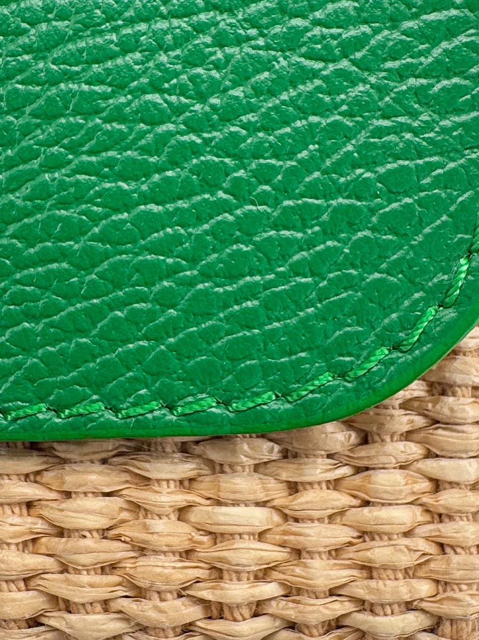 Mini sac en cuir grainé et Raphia BAHIA Vert anglais - Image 5