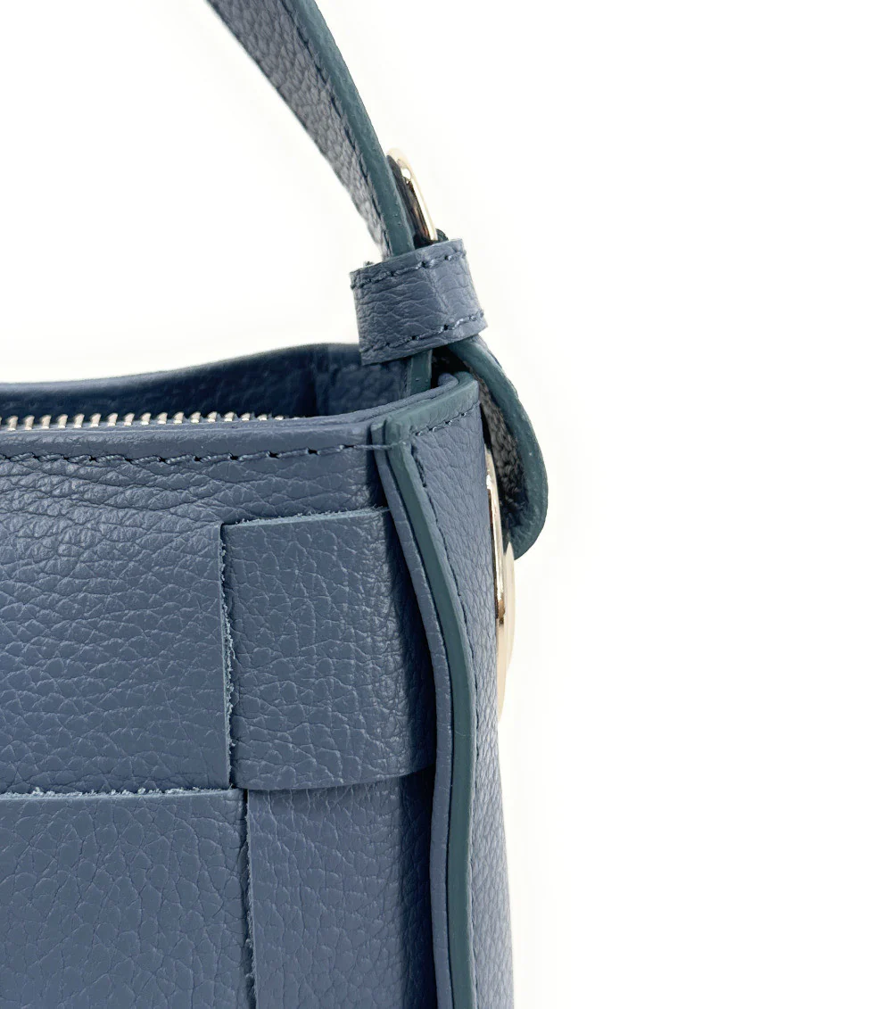 Sac en cuir grainé tressé CHESSY Bleu glacier - Image 7