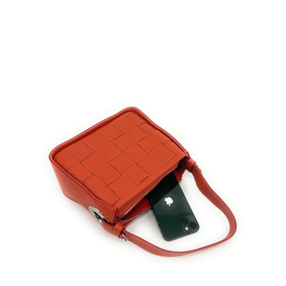 Sac en cuir grainé tressé CHESSY Mandarine - Image 6