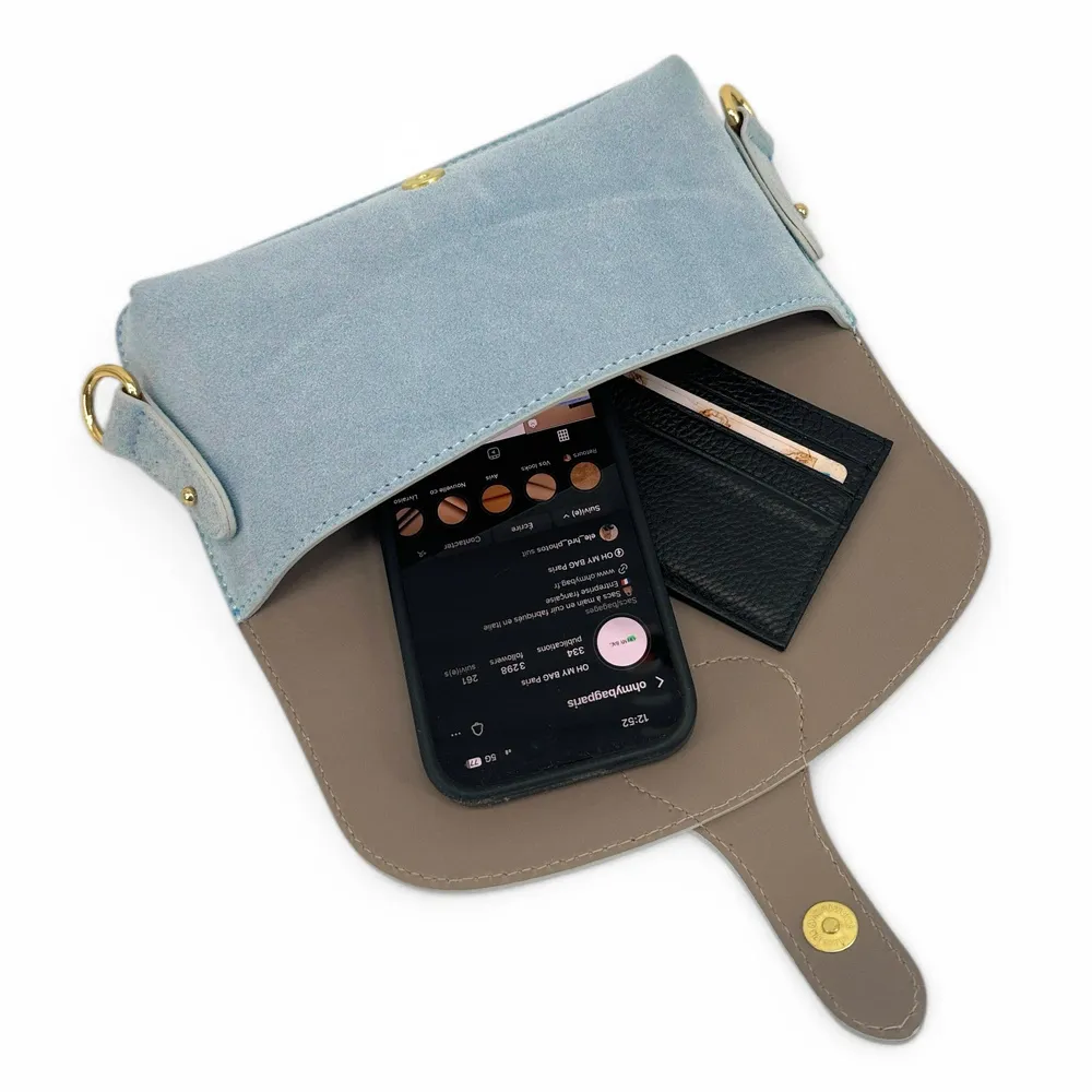 Mini-sac french stick en daim TOSCA SUEDE Bleu pastel - Image 9