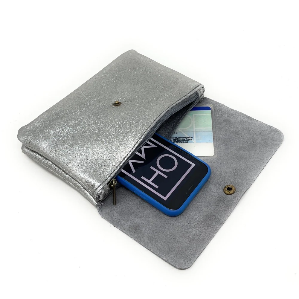 Sac pochette en cuir irisé MAELIA Argent clair - Image 5