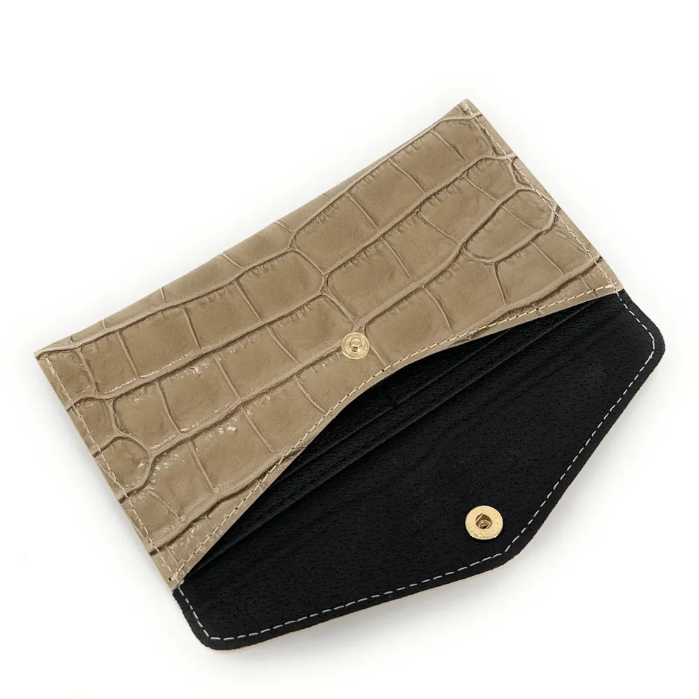 Pochette enveloppe en cuir façon crocodile CLOE CROCO Taupe - Image 5