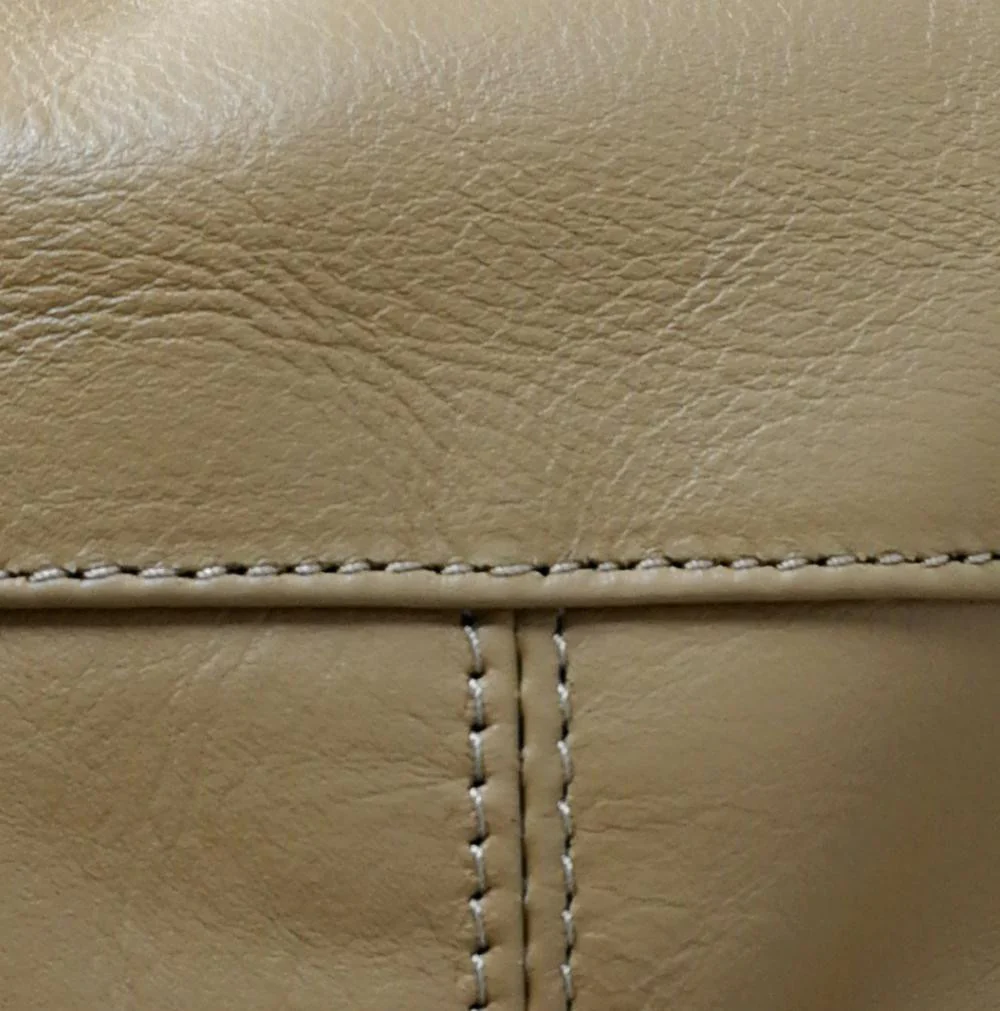 Sac à main en cuir lisse OMB MOSCOU Taupe clair - Image 6