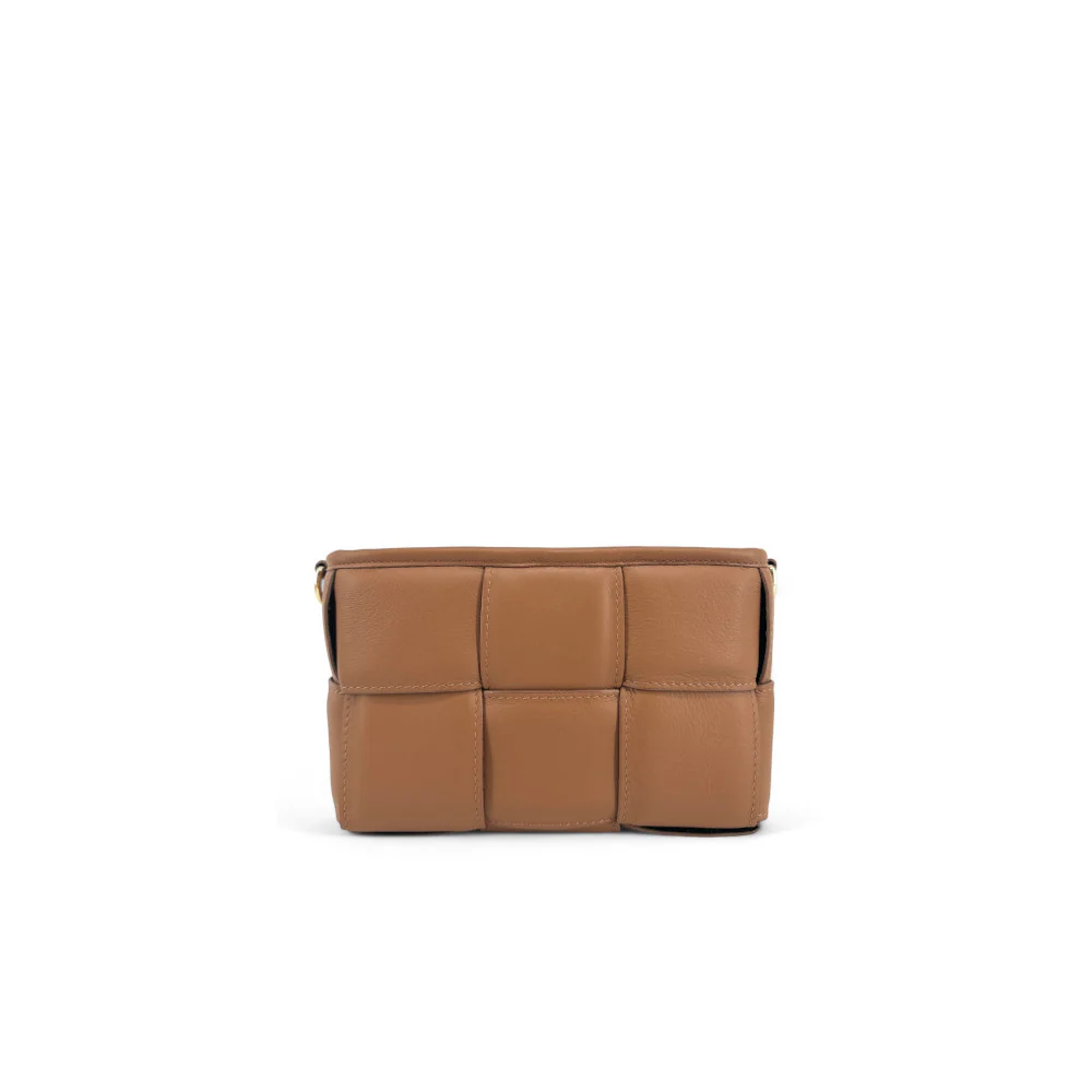 Sac à main boxy en cuir lisse tressé HALMA Camel foncé - Image 4