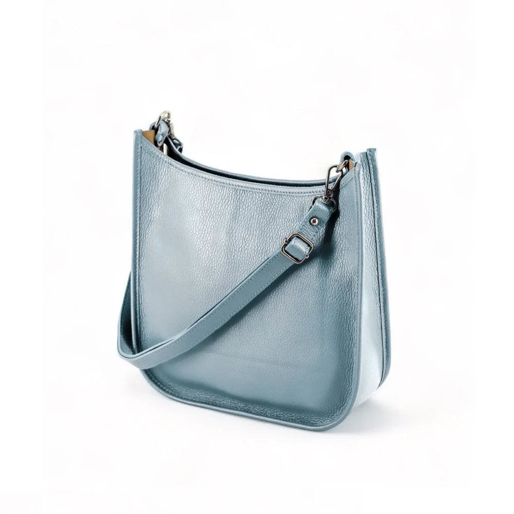 Sac à main hobo en cuir grainé CYBELE Bleu pastel - Image 3
