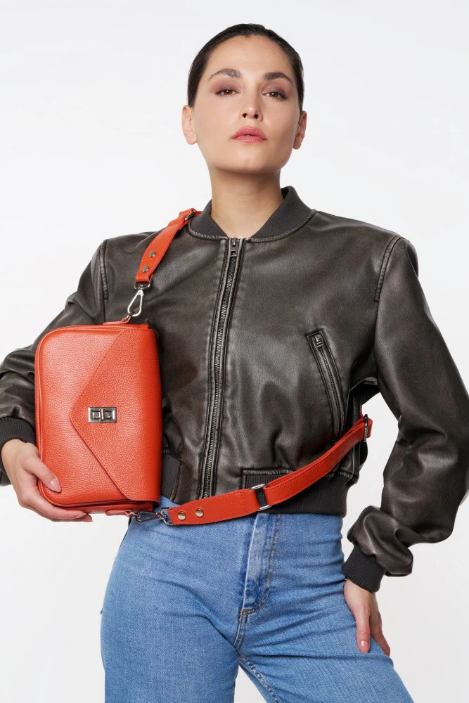 Sac trotteur en cuir grainé BAGGY Orange Mandarine - Image 2