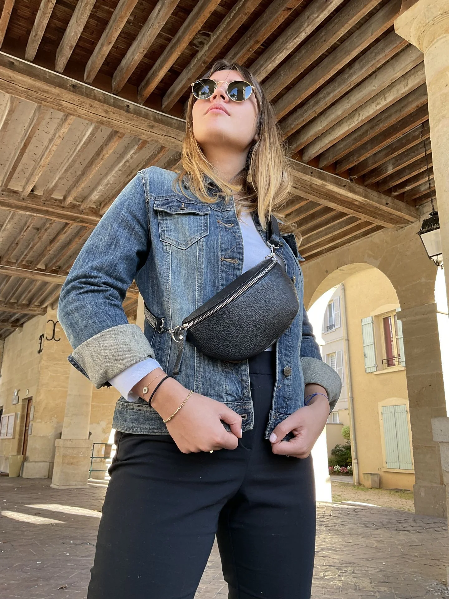 Sac banane en cuir grainé LOU Noir - Image 7