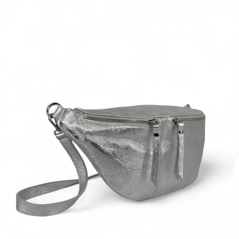 Sac banane en cuir irisé LILOU GLOW Argent moyen - Image 2