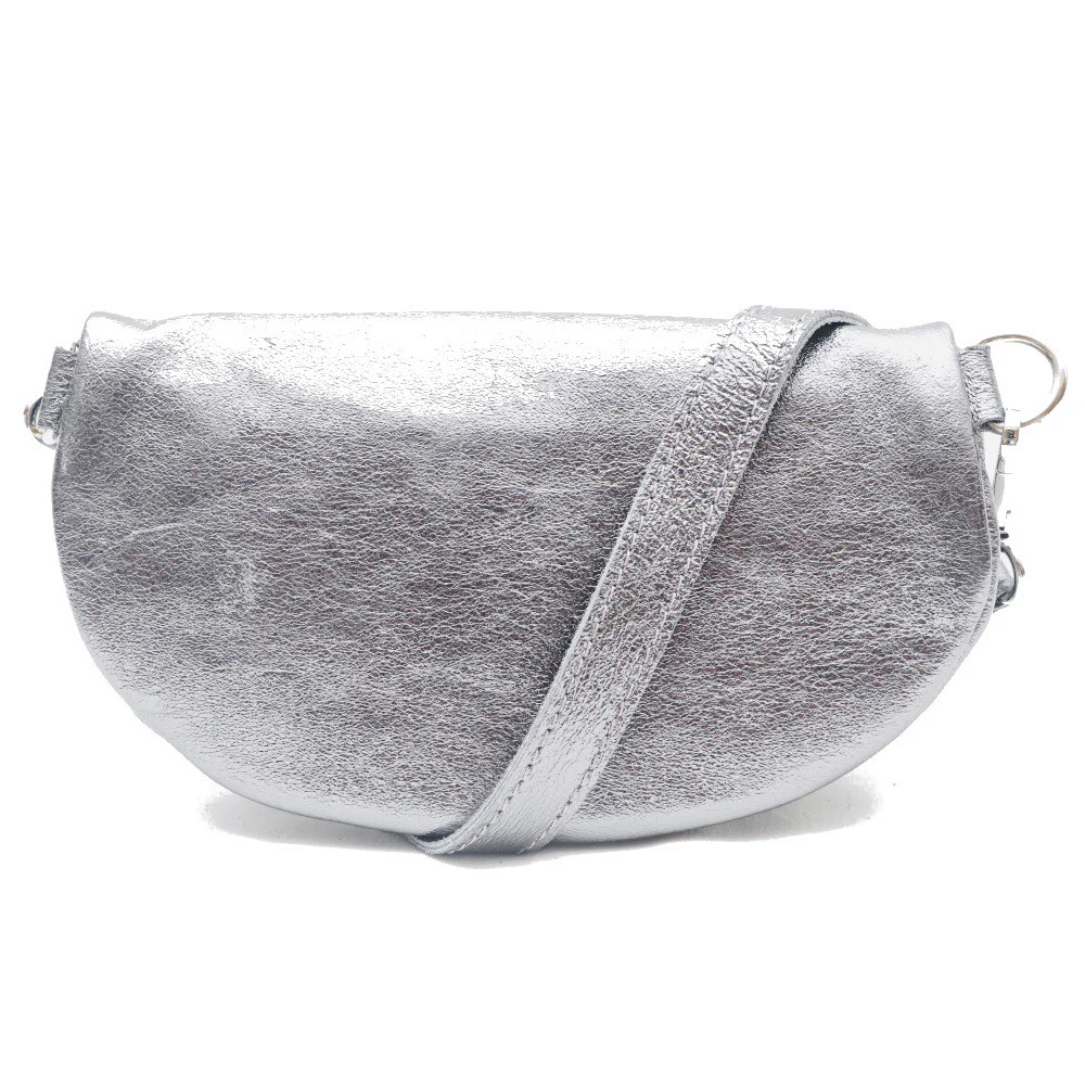 Sac banane en cuir irisé LOU Argent clair - Image 3