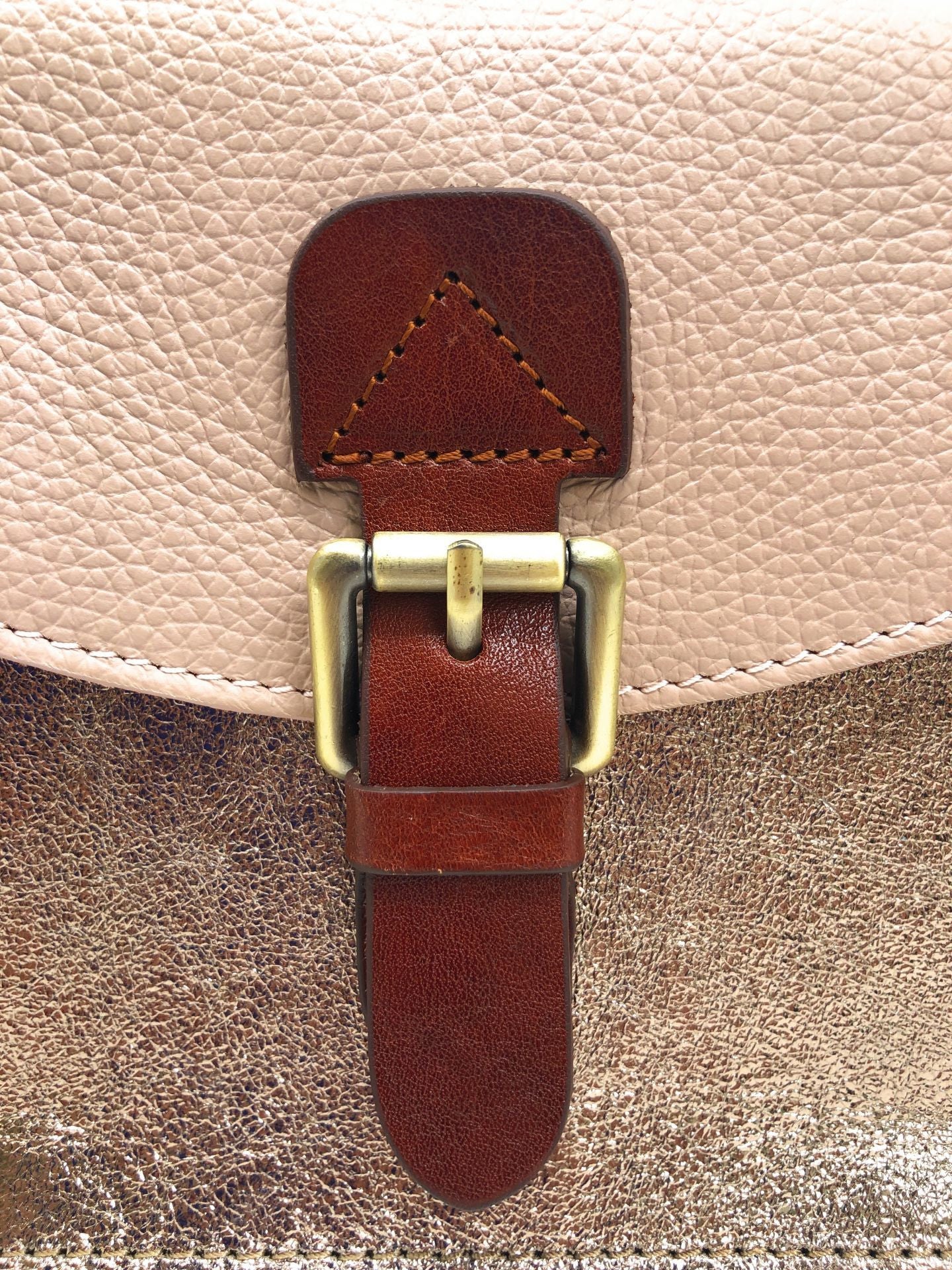 Sac cartable à bandoulière en cuir grainé et cuir irisé CORTE Rose nude - Image 6