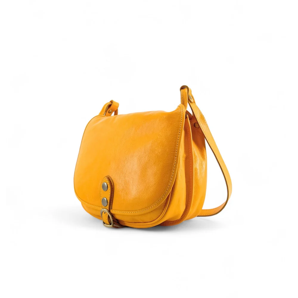 Sac bandoulière en cuir lisse VERLAINE Jaune tournesol - Image 3