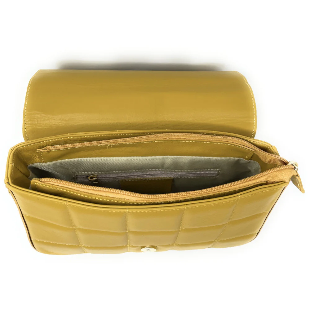 Sac french stick en cuir lisse matelassé TIME SQUARE Jaune Moutarde - Image 5