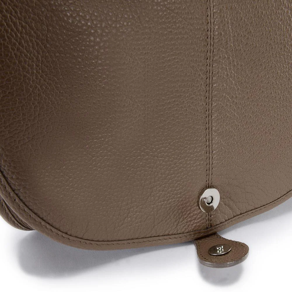 Sac besace bandoulière en cuir grainé PETRA Taupe foncé - Image 4