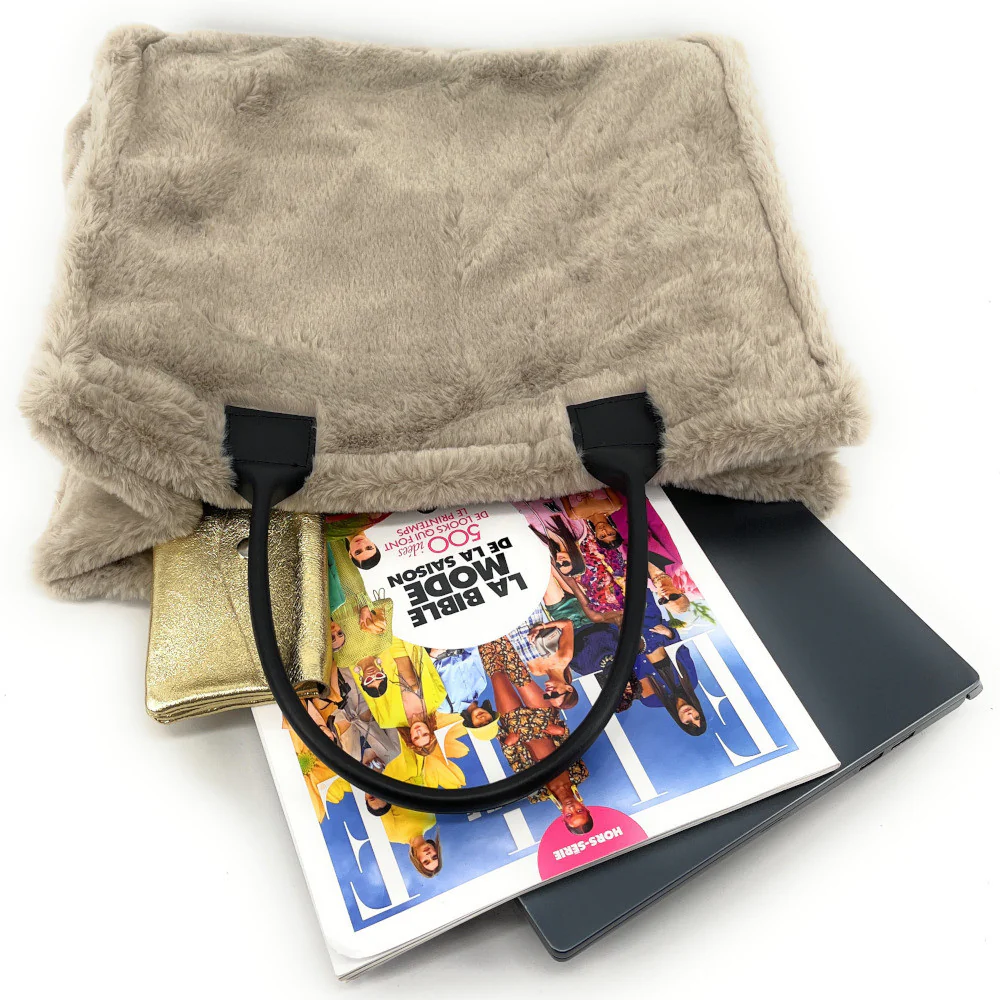 Sac cabas en fausse fourrure et cuir PILLOW Gris taupe clair - Image 3