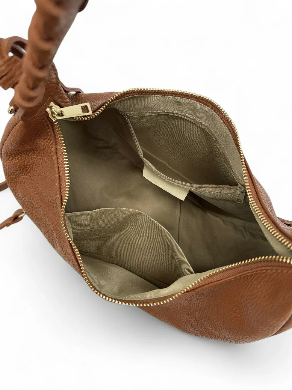 Sac demi-lune en cuir grainé NYX Camel foncé - Image 8
