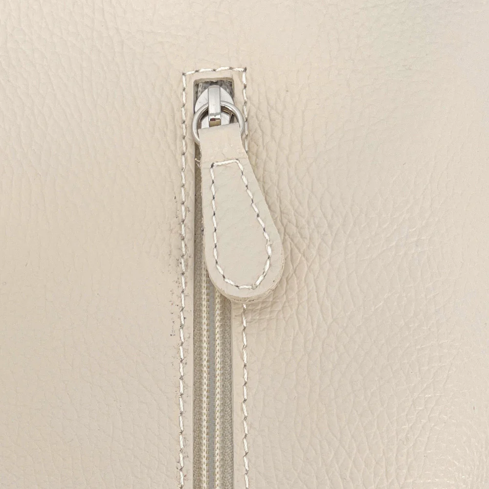 Sac HOBO en cuir grainé MANDALAY Beige crème - Image 5