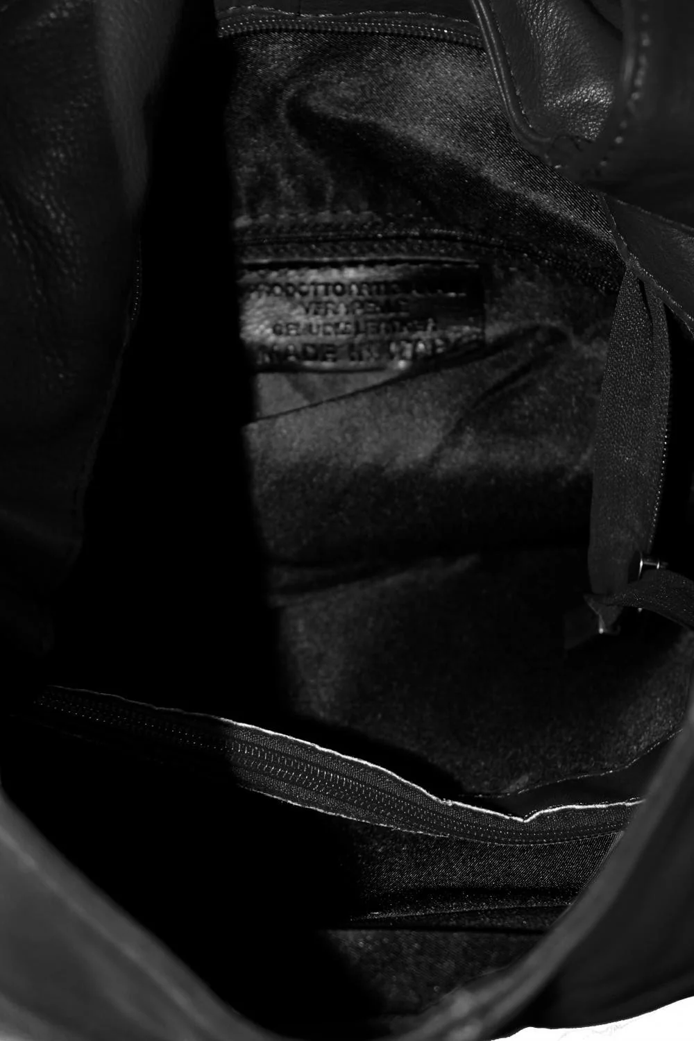 Sac HOBO en cuir lisse NEW AGE Noir - Image 3