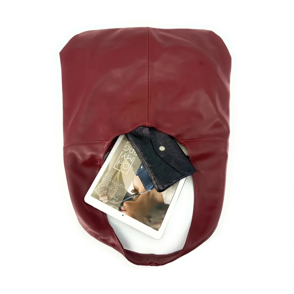 Sac HOBO en cuir lisse NEW AGE Rouge foncé - Image 3