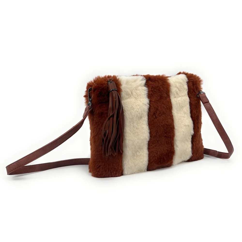 Sac pochette en fausse fourrure FURBY Rouge brique - Image 2